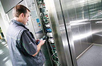 Pelatihan Teknisi Lift dan Elevator Translator